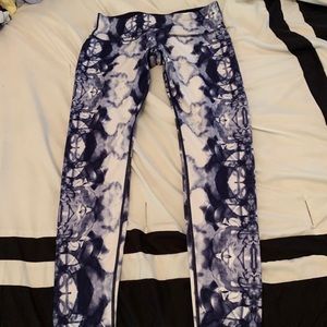NWOT Lululemon full length wunderunder